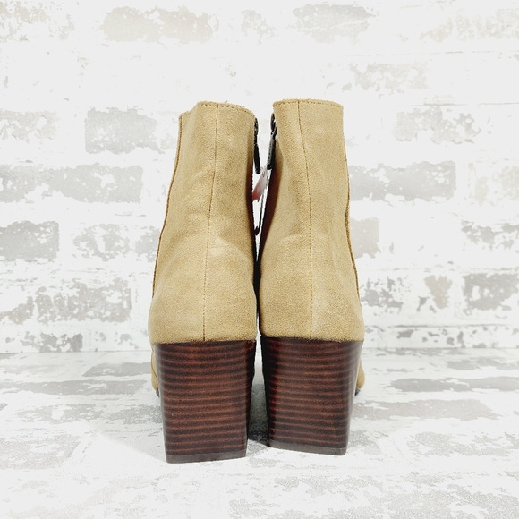 NEW Blondo Women's Sadie Waterproof Tan Suede Ankle Booties I624 - Picture 6 of 13